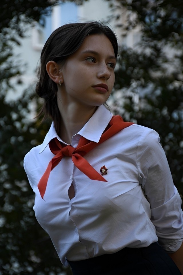 пионервожатая.jpg